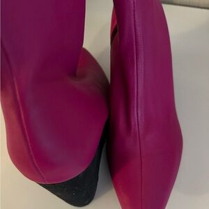 Rag and bone pink ankle boots. New! A classic. Extremely comfortable.